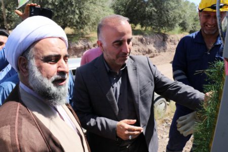 افتتاح پروژه احداث ۴ کیلومتری برق رسانی روستای ساری چم