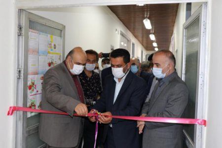 حضور فرماندار رودبار در افتتاح دندانپزشکی روستای پشتکلا